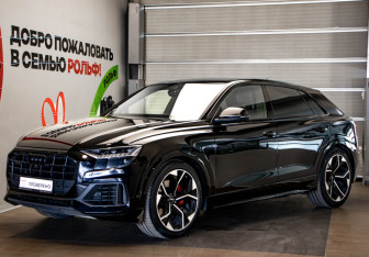 Подержанный автомобиль Audi Q8 2019 года (1 фото)