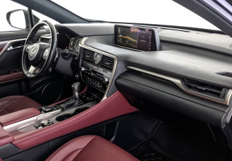 Подержанный автомобиль Lexus RX 2019 года (13 фото)