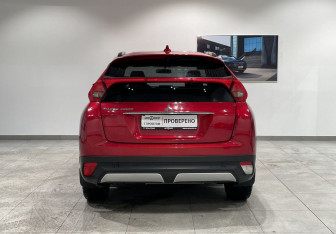 Подержанный автомобиль Mitsubishi Eclipse Cross 2019 года (6 фото)