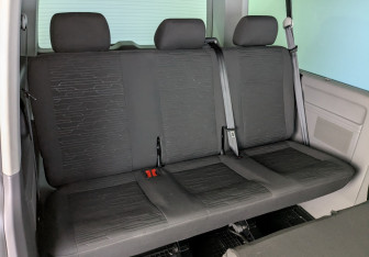 Подержанный автомобиль Volkswagen Caravelle 2022 года (26 фото)