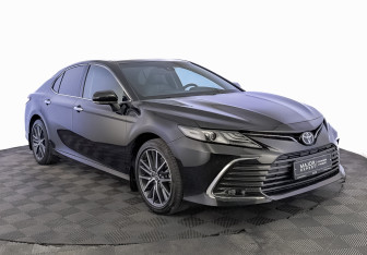 Подержанный автомобиль Toyota Camry Sedan 2023 года (3 фото)