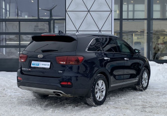 Подержанный автомобиль Kia Sorento 2018 года (5 фото)