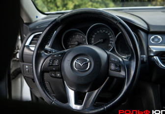 Подержанный автомобиль Mazda 6 Sedan 2015 года (11 фото)