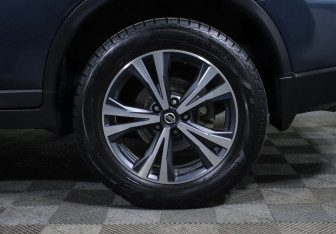 Подержанный автомобиль Nissan X-Trail 2019 года (15 фото)