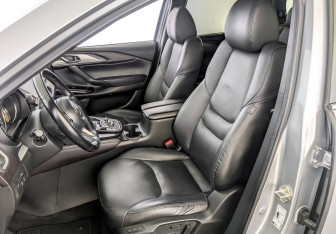 Подержанный автомобиль Mazda CX-9 2018 года (21 фото)