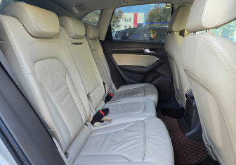 Подержанный автомобиль Audi Q5 2015 года (11 фото)