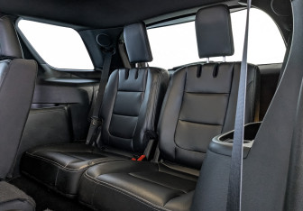 Подержанный автомобиль Ford Explorer 2019 года (26 фото)