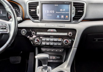 Подержанный автомобиль Kia Sportage 2017 года (15 фото)
