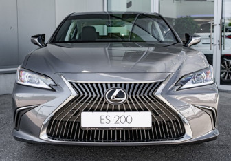 Новый Lexus ES 2025 (9 фото)
