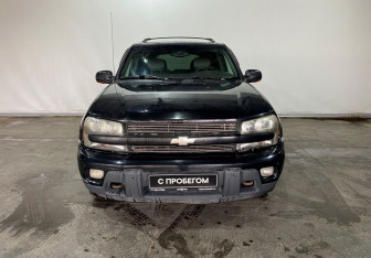 Подержанный автомобиль Chevrolet TrailBlazer 2003 года (2 фото)