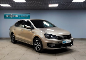 Подержанный автомобиль Volkswagen Polo Sedan 2016 года (3 фото)