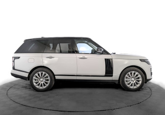 Подержанный автомобиль Land Rover Range Rover 2021 года (4 фото)