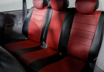 Подержанный автомобиль Hyundai H-1 2015 года (16 фото)