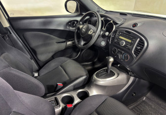 Подержанный автомобиль Nissan Juke 2013 года (9 фото)
