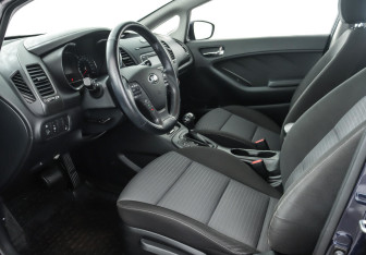 Подержанный автомобиль Kia Cerato Sedan 2016 года (7 фото)