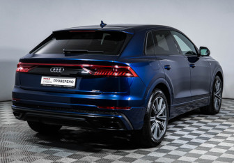 Подержанный автомобиль Audi Q8 2019 года (5 фото)
