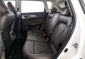 Подержанный автомобиль Changan CS35PLUS 2022 года (21 фото)