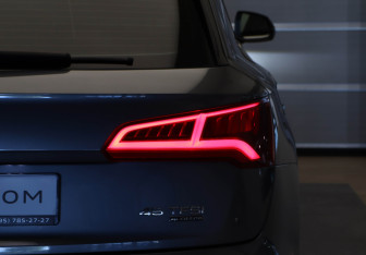 Подержанный автомобиль Audi Q5 2018 года (28 фото)