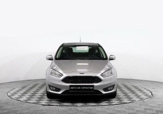 Подержанный автомобиль Ford Focus Hatchback 2017 года (2 фото)
