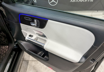 Подержанный автомобиль Mercedes-Benz GLB 2021 года (22 фото)