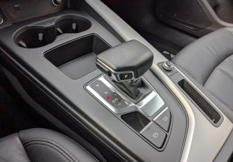 Подержанный автомобиль Audi A4 allroad 2021 года (27 фото)