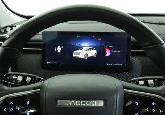 Подержанный автомобиль Jaecoo J7 2023 года (11 фото)