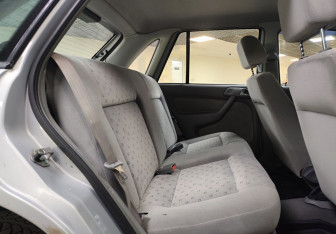 Подержанный автомобиль Volkswagen Pointer 2004 года (13 фото)