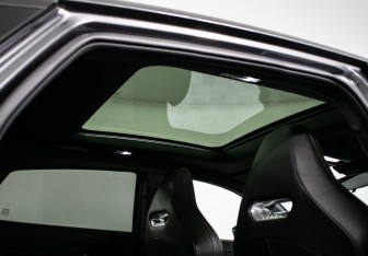 Подержанный автомобиль Changan UNI-V 2023 года (11 фото)