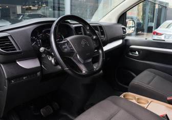 Подержанный автомобиль Citroen SpaceTourer 2021 года (13 фото)