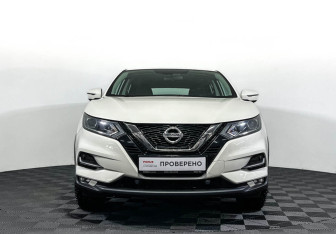 Подержанный автомобиль Nissan Qashqai 2019 года (2 фото)