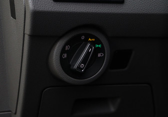 Подержанный автомобиль Volkswagen Caravelle 2021 года (19 фото)