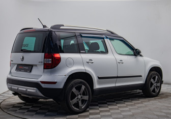 Подержанный автомобиль Skoda Yeti 2017 года (5 фото)