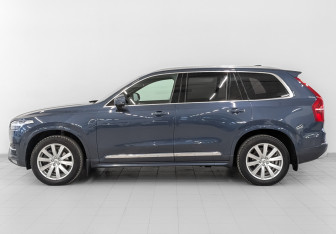 Подержанный автомобиль Volvo XC90 2018 года (8 фото)