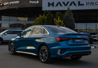 Подержанный автомобиль Audi A3 Sedan 2021 года (5 фото)