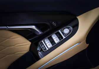 Подержанный автомобиль Voyah Free 2022 года (20 фото)