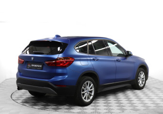 Подержанный автомобиль BMW X1 2018 года (5 фото)