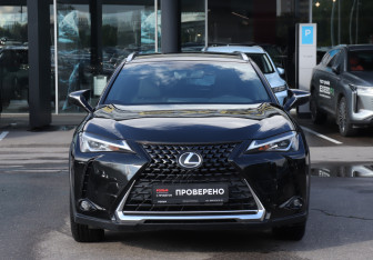 Подержанный автомобиль Lexus UX 2019 года (2 фото)