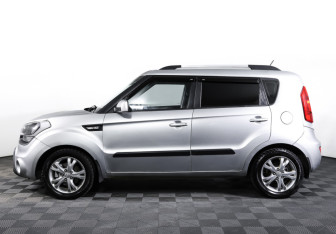 Подержанный автомобиль Kia Soul 2012 года (8 фото)