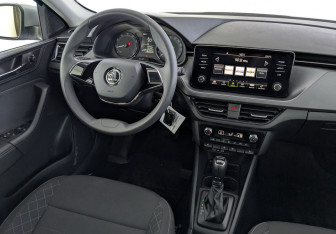 Подержанный автомобиль Skoda Rapid Liftback 2021 года (27 фото)