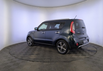 Подержанный автомобиль Kia Soul 2017 года (7 фото)