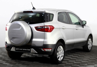 Подержанный автомобиль Ford EcoSport 2017 года (3 фото)