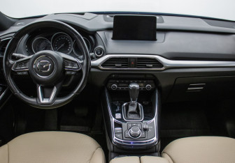 Подержанный автомобиль Mazda CX-9 2021 года (13 фото)