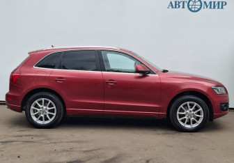 Подержанный автомобиль Audi Q5 2010 года (4 фото)