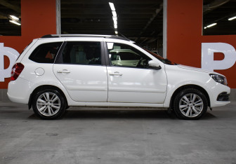 Подержанный автомобиль LADA (ВАЗ) Granta Wagon 2019 года (4 фото)