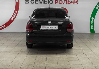 Подержанный автомобиль Volkswagen Polo Sedan 2015 года (5 фото)