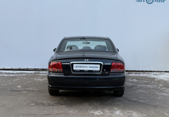 Подержанный автомобиль Hyundai Sonata 2008 года (6 фото)