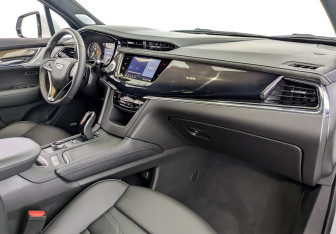 Новый Cadillac XT6 2023 (9 фото)