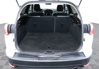 Подержанный автомобиль Ford Focus Wagon 2014 года (18 фото)