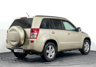 Подержанный автомобиль Suzuki Grand Vitara 2006 года (5 фото)
