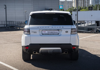 Подержанный автомобиль Land Rover Range Rover Sport 2014 года (6 фото)